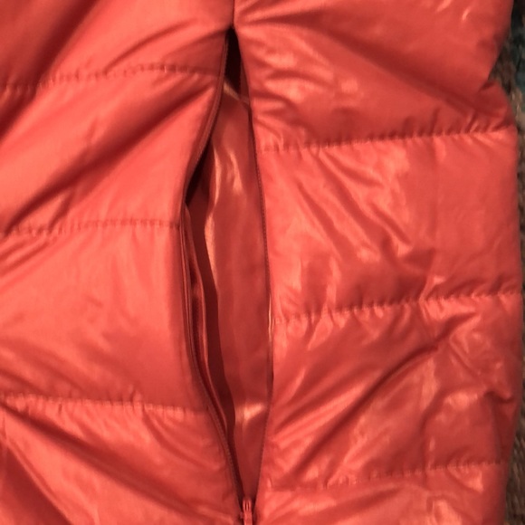 New light weight puffer jacket Blush color size small - Picture 6 of 6
